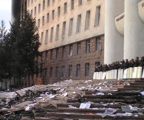 Guvernul moldovean intimidează jurnaliştii şi influenţează presa, potrivit unui raport al SUA