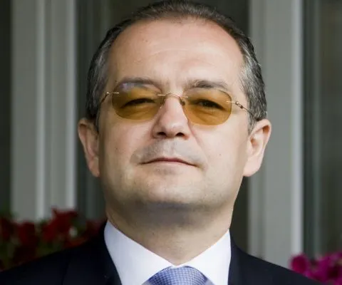 Guvernul s-a angajat în faţa FMI să finalizeze până în 30 octombrie Legea salarizării unice