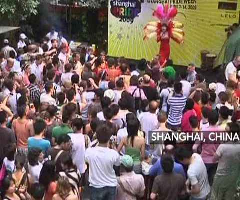 Mii de oameni au paticipat la parada Gay Pride din Italia