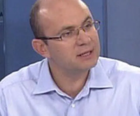 Guşă: Ceea ce a făcut Traian Băsescu la şedinţa de Guvern sunt doar fiţe de campanie electorală