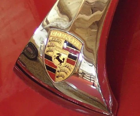 China va deveni în trei ani a doua piaţă de desfacere a Porsche, depăşind Germania