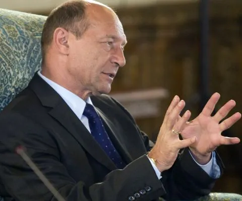Traian Băsescu regretă că participarea sa la şedinţa de Guvern a fost politizată