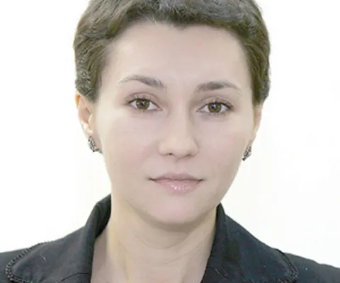 Elena Vijulie: Guvernul de la televizor