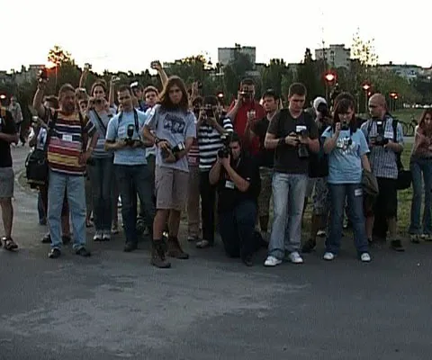 Protest cu blitz-uri împotriva adoptării codurilor prin asumarea răspunderii Guvernului