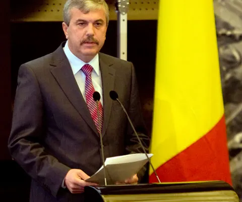 Dan Nica: PNL şi UDMR uită că au produs adevărate colonizări în administraţia publică