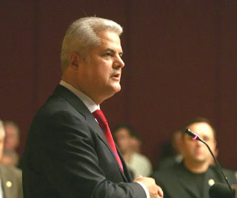 Năstase îi scrie lui Predoiu, întrebându-l dacă ar trebui ca Laura Kovesi să fie demisă