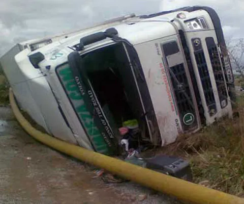 DN66 este blocat între Haţeg şi Călan în urma unui grav accident rutier