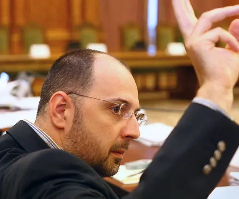 Kelemen Hunor: Noi, maghiarii, respectăm sărbătorile naţionale, dar aşteptăm să fim şi noi respectaţi