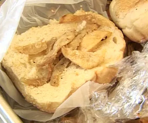 Inspectorii OPC au găsit nereguli la un restaurant din Costineşti