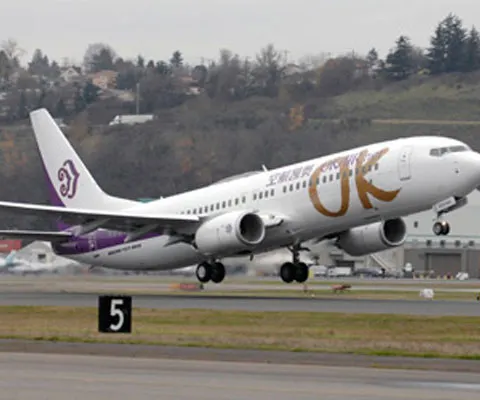 Un Boeing 737 cu 150 de pasageri la bord a aterizat de urgenţă în Rusia