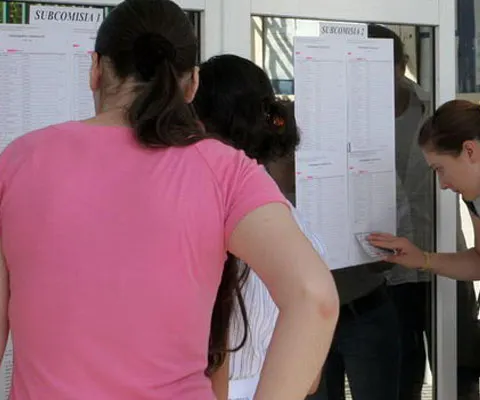 Rezultatele examenului de Bacalaureat au fost afişate duminică. VEZI AICI CE NOTE AI LUAT!