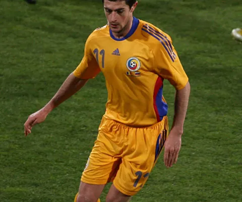 Lokomotiv Moscova i-a propus lui Răzvan Cociş prelungirea contractului până în 2012
