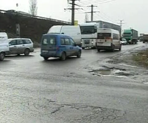 Opt oameni au fost răniţi, după un accident pe DN 72, în judeţul Prahova