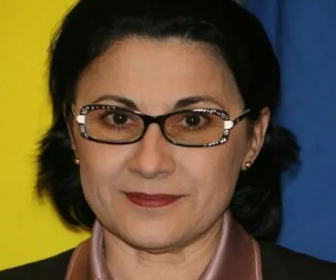 Ecaterina Andronescu: Noua formă de examen de Bacalaureat nu va mai conţine şi proba de sport