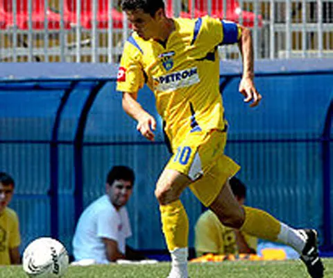 Unirea Urziceni îl va transfera pe Laurenţiu Marinescu de la Petrolul Ploieşti