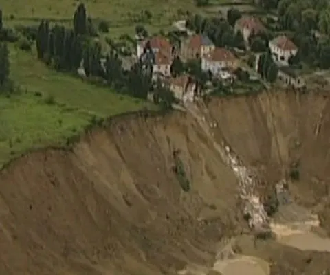 Alunecări masive de teren în Germania, din cauza precipitaţiilor abundente