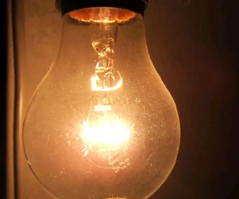 Guvernul vrea să electrifice toate satele şi cătunele până la finele anului 2010
