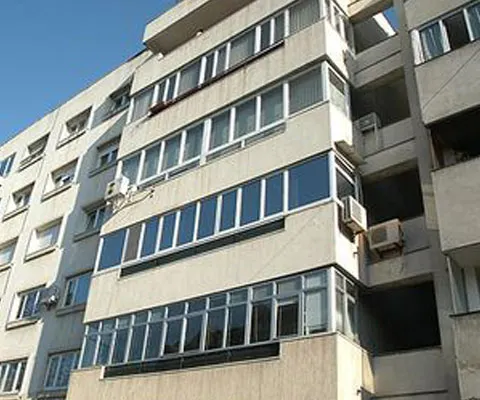 Achiziţionarea unui apartament presupune cheltuieli suplimentare substanţiale