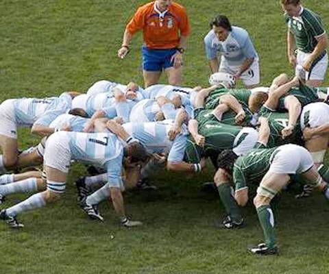 Un rugbyst a fost suspendat un an pentru că a simulat o accidentare!