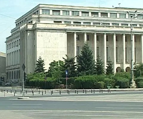 Un fost angajat al Guvernului şi-a câştigat în instanţă locul de muncă