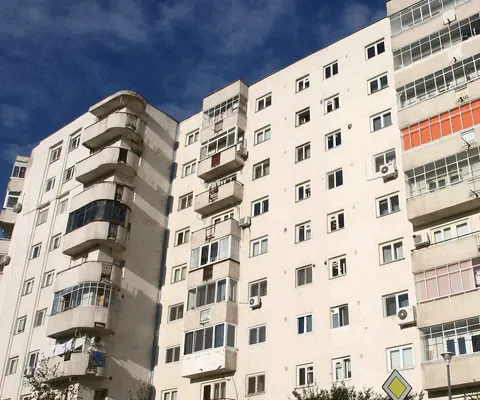 EXCLUSIV REALITATEA.NET MAGAZIN: Identităţi furate. O femeie de 49 de ani a reuşit să înşele sute de bucureşteni folosindu-se de identităţi false