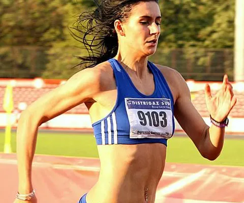 Atletism - Andreea Ogrăzeanu a câştigat aurul în proba de 200 de metri la CE din Serbia