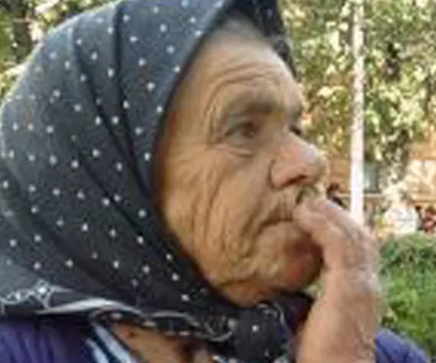 Vor avea femeile pensii mai mici pentru că trăiesc mai mult?