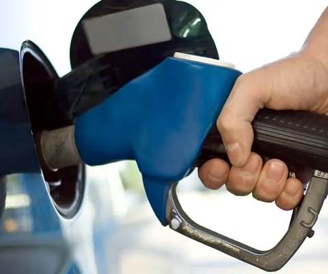 SUA lansează un program menit să sprijine vânzările de maşini cu un cosum redus de carburant
