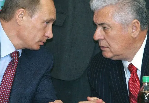 Kommersant: Rusia ar trebui să mizeze pe alţi politicieni decât Vladimir Voronin