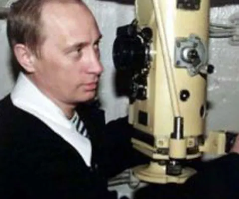 Putin a căutat singur zăcăminte de gaz pe fundul lacului Baikal