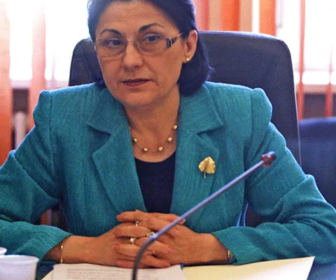 Ecaterina Andronescu: Examenul de Bacalaureat va avea doar trei probe scrise