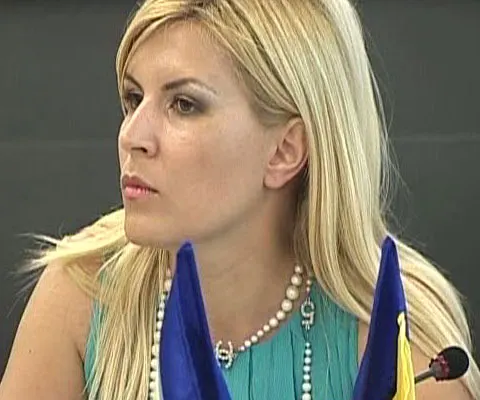 Elena Udrea: Nu avem o comisie pentru Mircea Geoană, deşi poate că ar merita