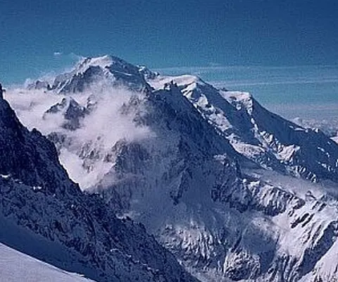 Cei doi alpinişti români implicaţi în accidentul din Mont Blanc sunt buzoieni
