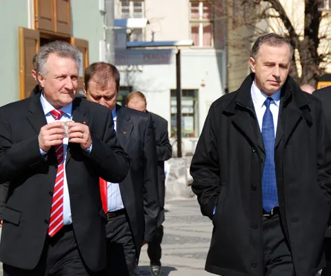 Ioan Cindrea: În interiorul PSD se discută ieşirea de la guvernare