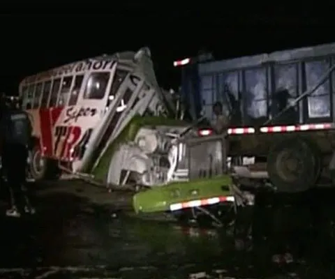 24 de morţi şi 15 răniţi într-un accident rutier în Panama