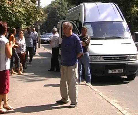 Control la microbuzele din Iaşi, după accidentul de vineri