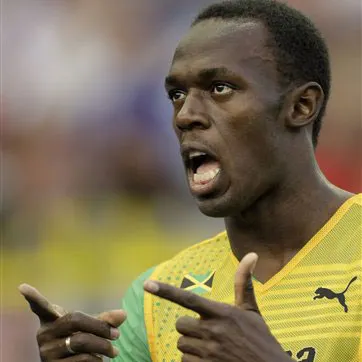 Usain Bolt atacă aurul mondial şi la 200 m