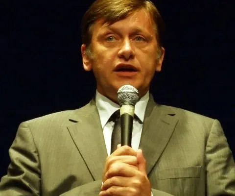 Crin Antonescu: Parlamentul a murit