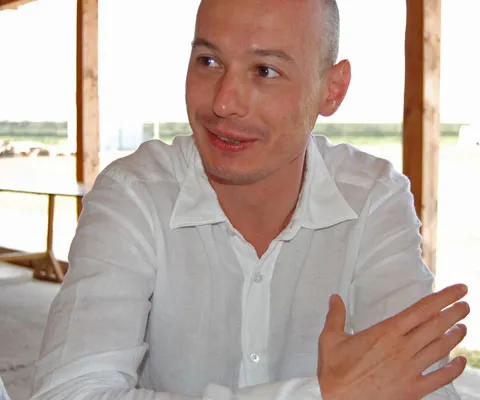 PNL intenţionează să depună în toamnă o moţiune de cenzură pe tema angajării răspunderii Guvernului