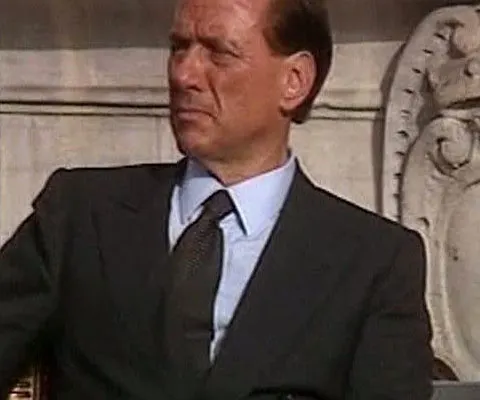 Silvio Berlusconi a decis să dea în judecată mai multe publicaţii din Italia şi alte trei ţări europene