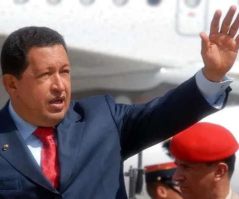 Hugo Chavez începe un turneu în şase ţări, printre care Iran şi Rusia