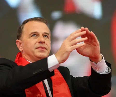 Geoană atacă: Cel mai sigur mod de a ieşi din criză e ca regimul Băsescu-Boc să nu mai guverneze România