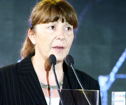 Macovei: Justiţia se autoguvernează, e cazul să se intervină