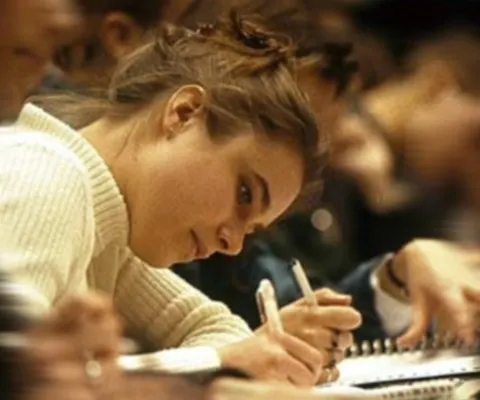 Examenul de Bacalaureat 2010: trei probe scrise şi două orale