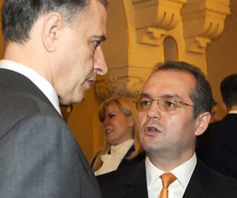 Emil Boc: Asumarea reprezintă şi o verificare a susţinerii parlamentare a Guvernului