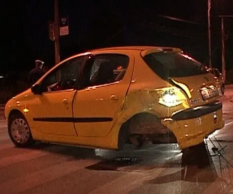 Un şofer beat urmărit de Poliţie a provocat un accident în Capitală
