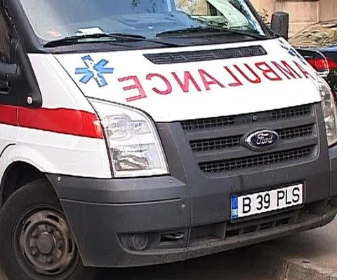 Două persoane au murit şi alte două au fost grav rănite în urma unui accident produs în Arad