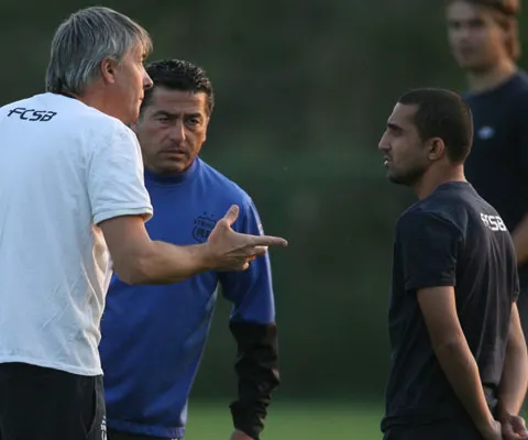 Steaua - Jucătorii s-au întâlnit cu Bergodi la hotelul unde este cazat italianul