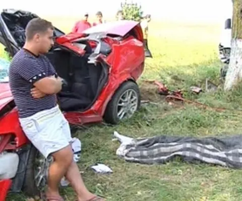 O mireasă a murit într-un accident de maşină, în judeţul Constanţa