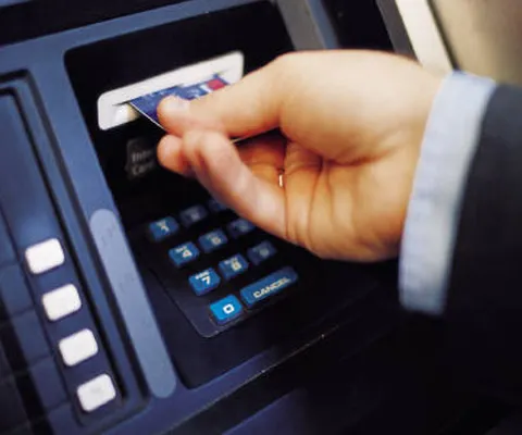 Un român a fost arestat în Italia pentru fraudă de 60.000 de euro